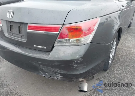 2011 Honda Accord 2.4 Se z USA, uszkodzony, nr VIN 1HGCP2F61BA009630